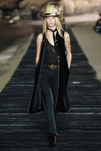Look 41